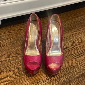 Berry Peep Toe Pumps